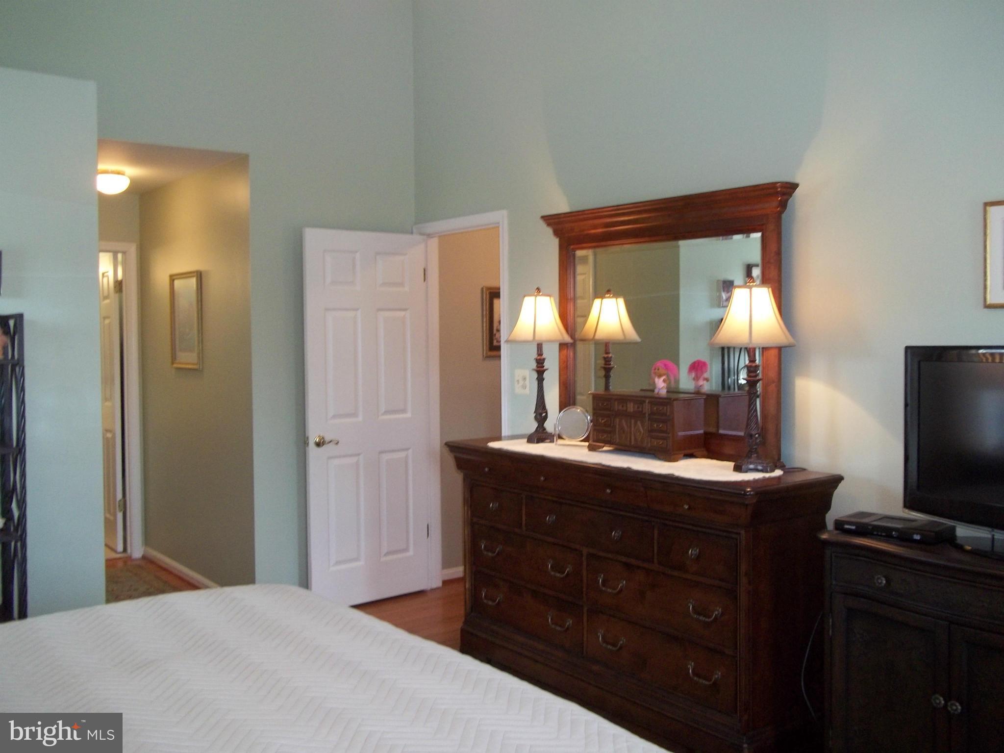 EAGLEVIEW ESTATES - Residential