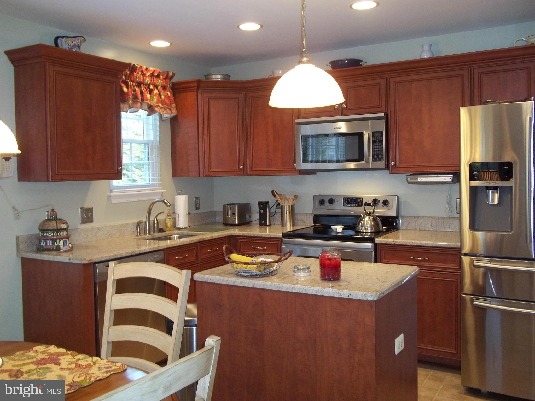 EAGLEVIEW ESTATES - Residential