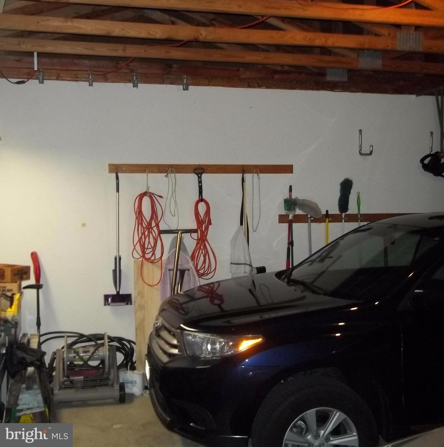 EAGLEVIEW ESTATES - Residential