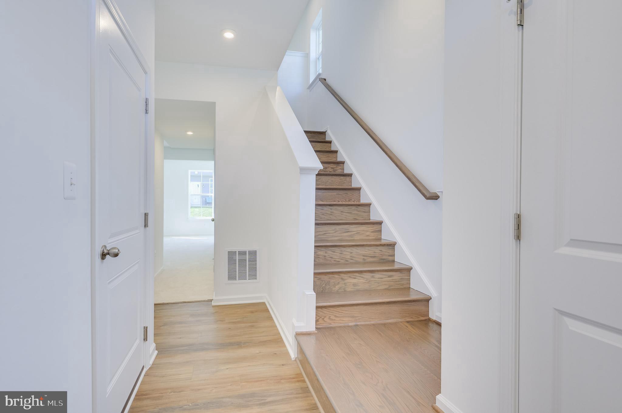 MARTINSBURG STATION - Residential Lease