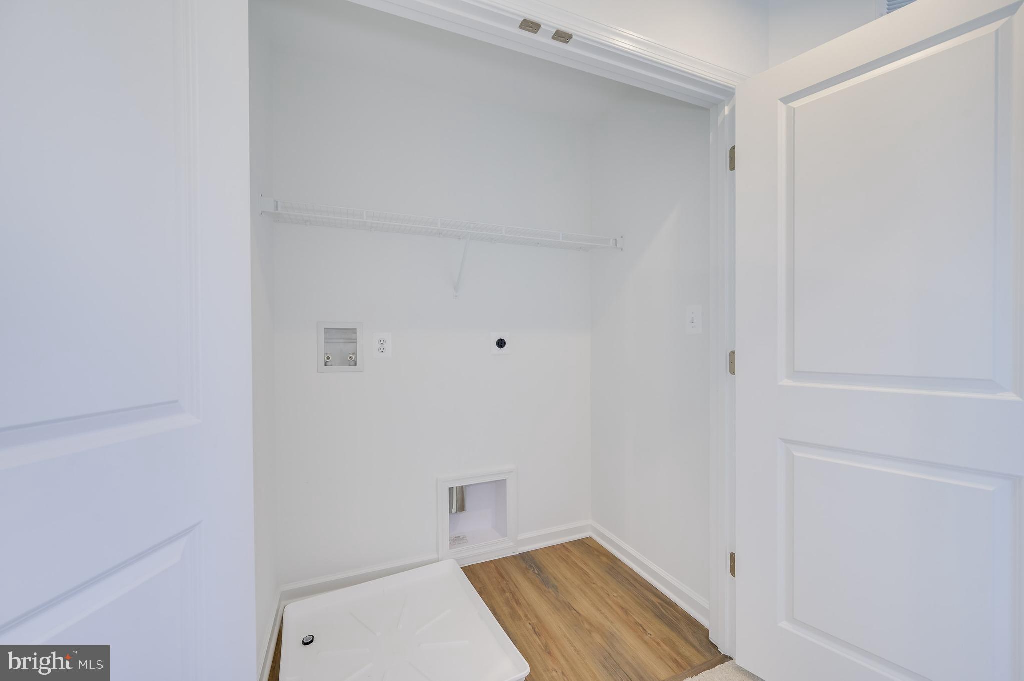 MARTINSBURG STATION - Residential Lease