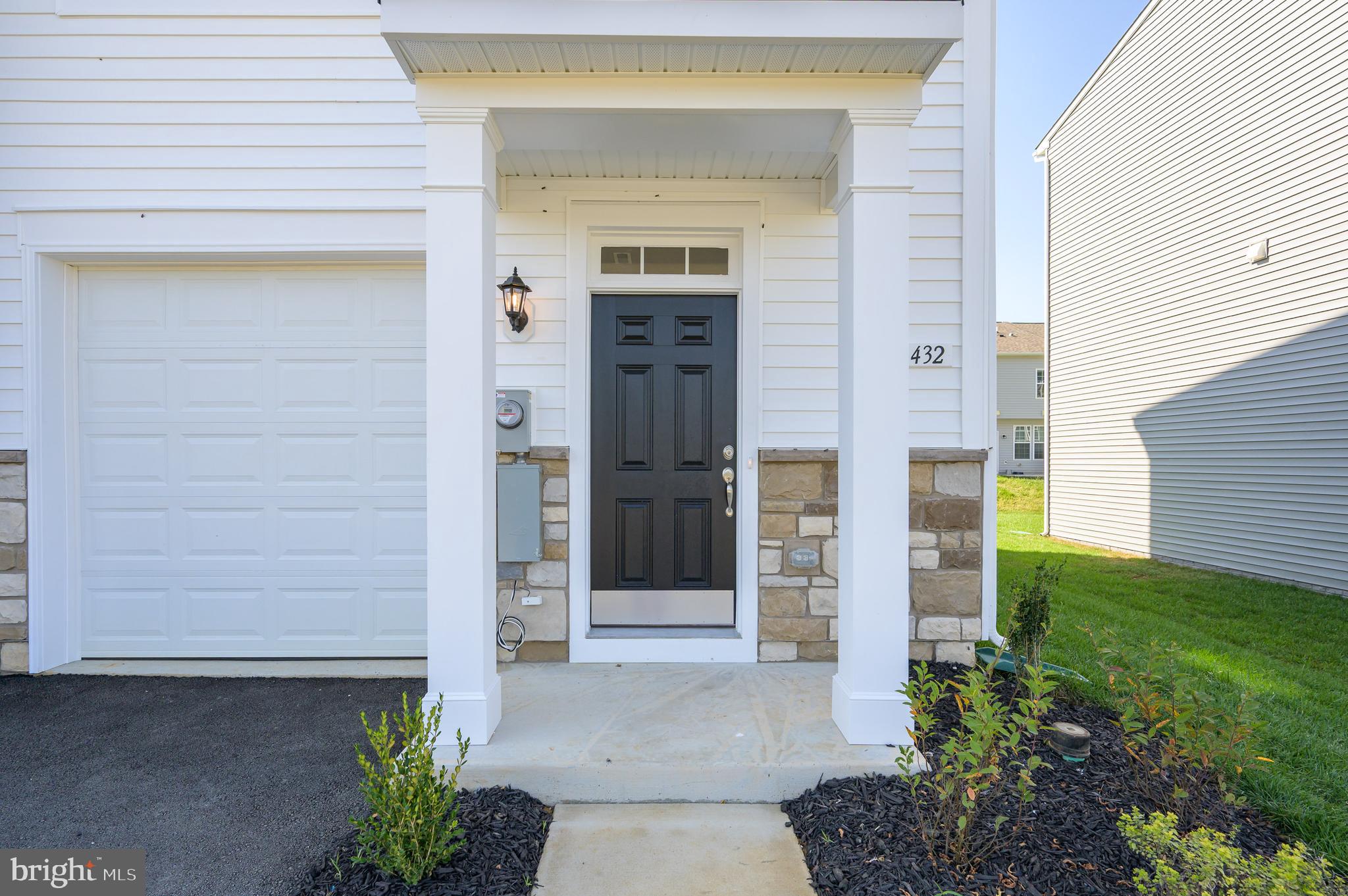 MARTINSBURG STATION - Residential Lease