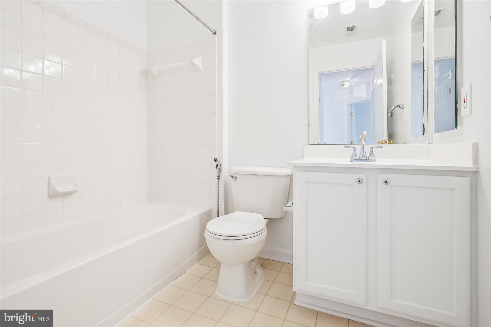 SOMERSET - Residential