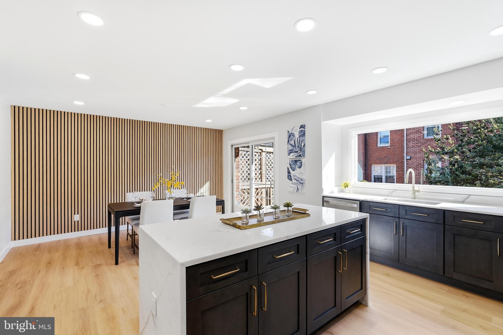 10147 OAKWOOD CHASE COURT