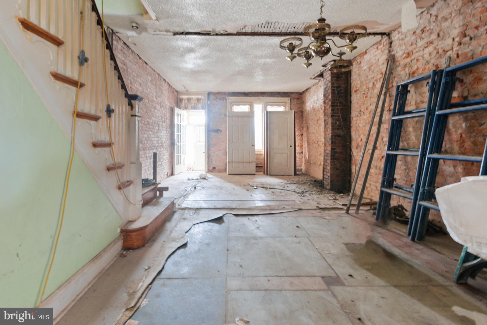 OVERBROOK - Residential