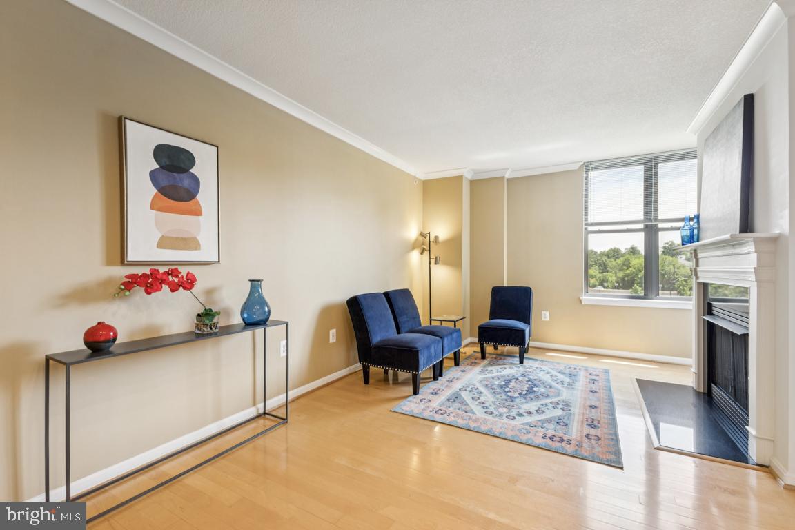 2220 FAIRFAX DRIVE 309