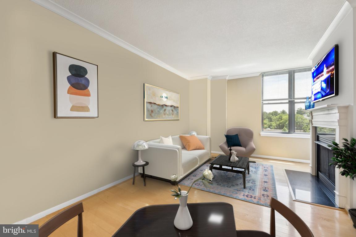 2220 FAIRFAX DRIVE 309