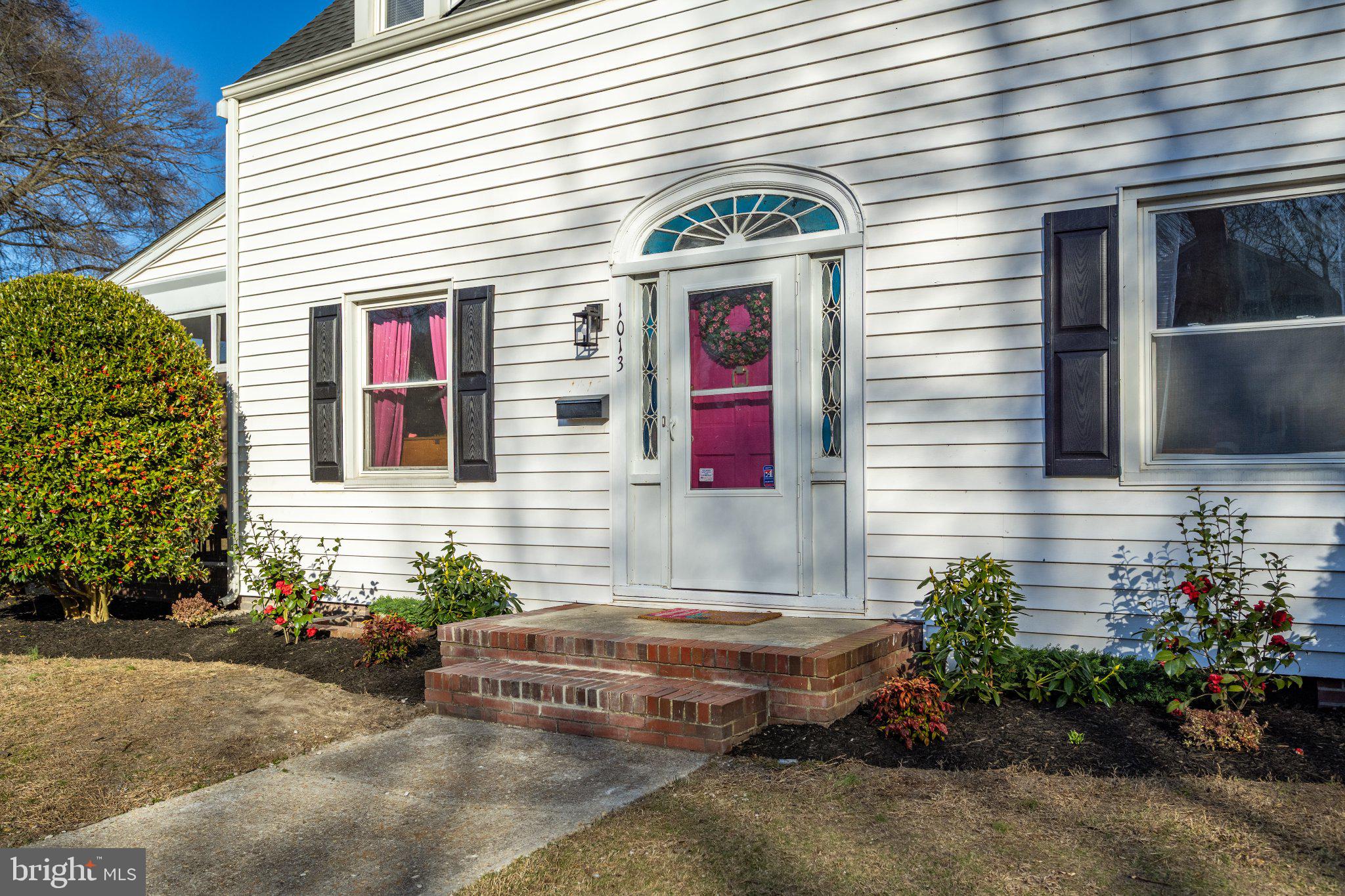1013 LORECROP DRIVE