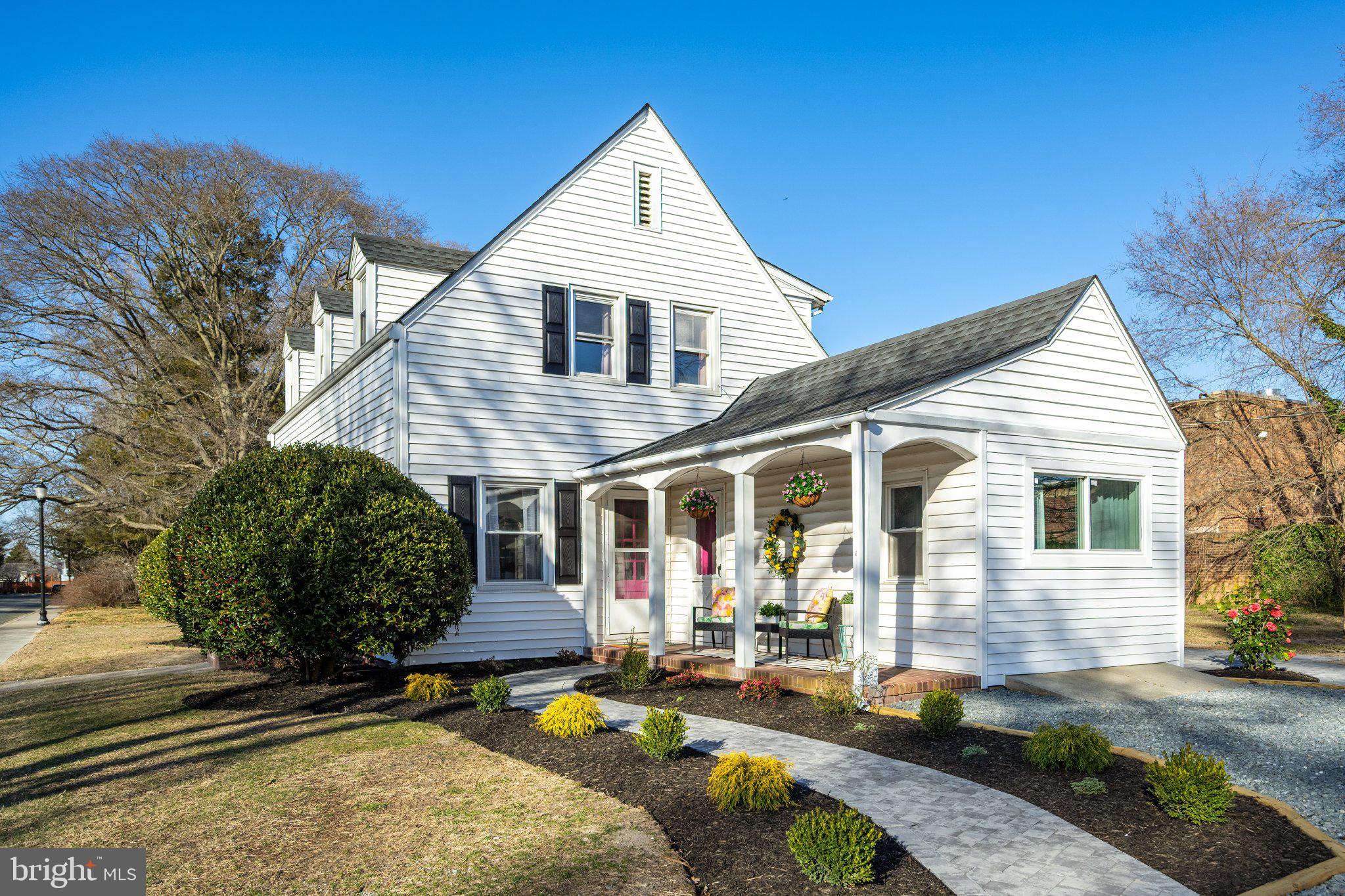 1013 LORECROP DRIVE