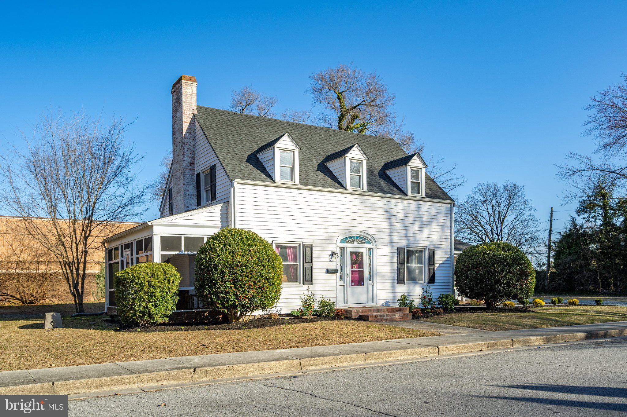 1013 LORECROP DRIVE
