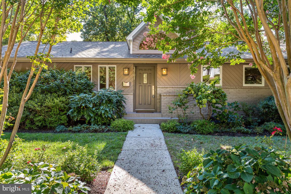 Fantastic home in N. Arlington located at the end of the street on quiet culdesac. Vaulted ceilings throughout with 2 decks and 2 patios. Perfect for entertaining. Master Suite and 2 beds on Main Level with private office. Bright kitchen open to breakfast room and main level family room. Amazing light-filled addition which can serve as studio, gym, family room or play-space. Nanny suite on lower level includes bedroom, bathroom and large den.
Gorgeous private backyard with small stream and pond.
This home is truly an amazing find!