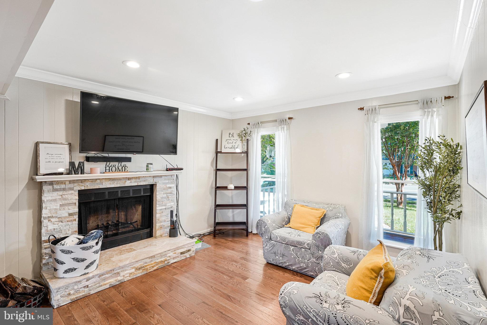 DALE CITY - Residential