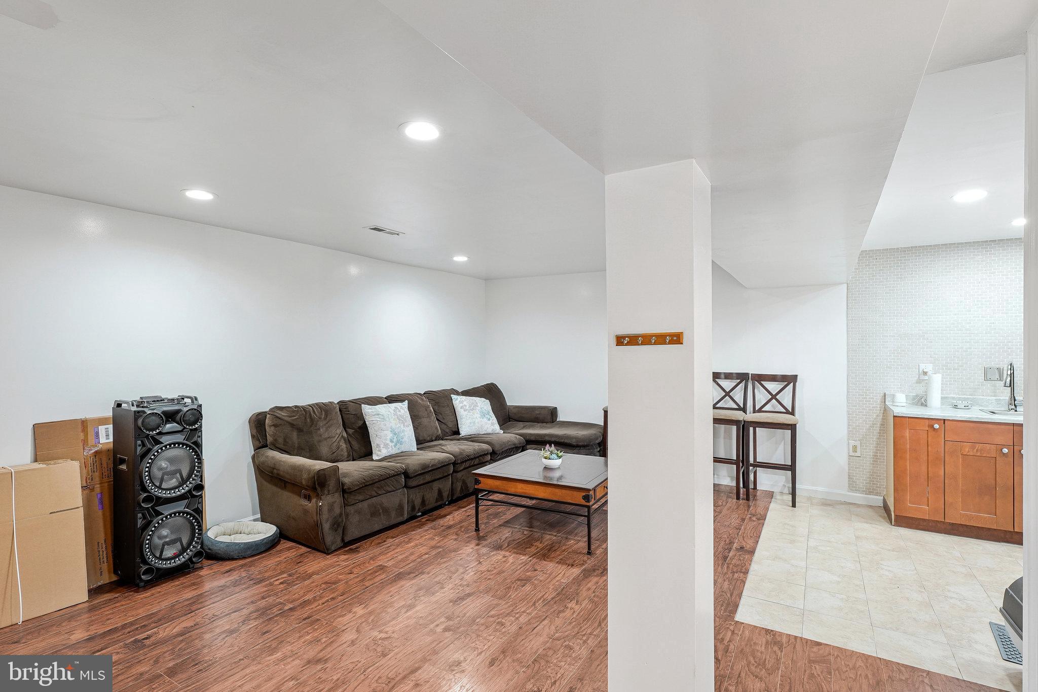 DALE CITY - Residential