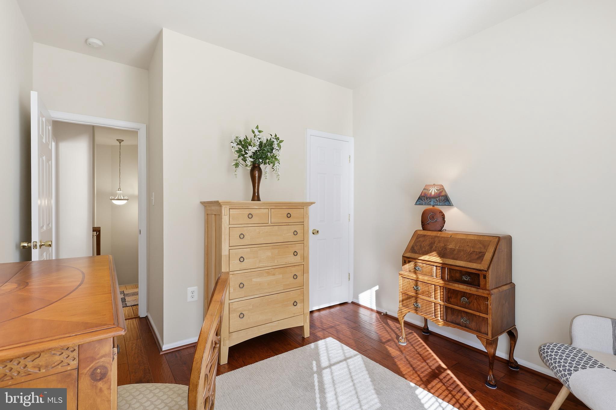 THE TOWNES CONDOMINIUM - Residential