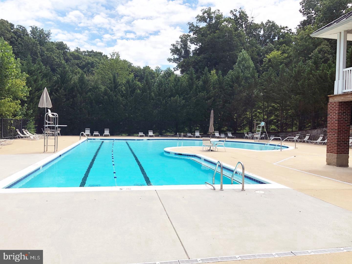 THE TOWNES CONDOMINIUM - Residential