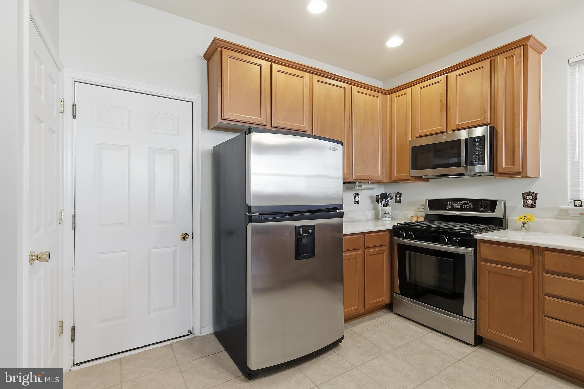 THE TOWNES CONDOMINIUM - Residential