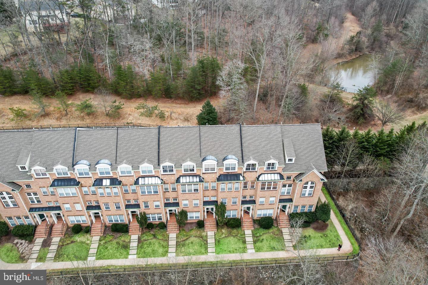 THE TOWNES CONDOMINIUM - Residential