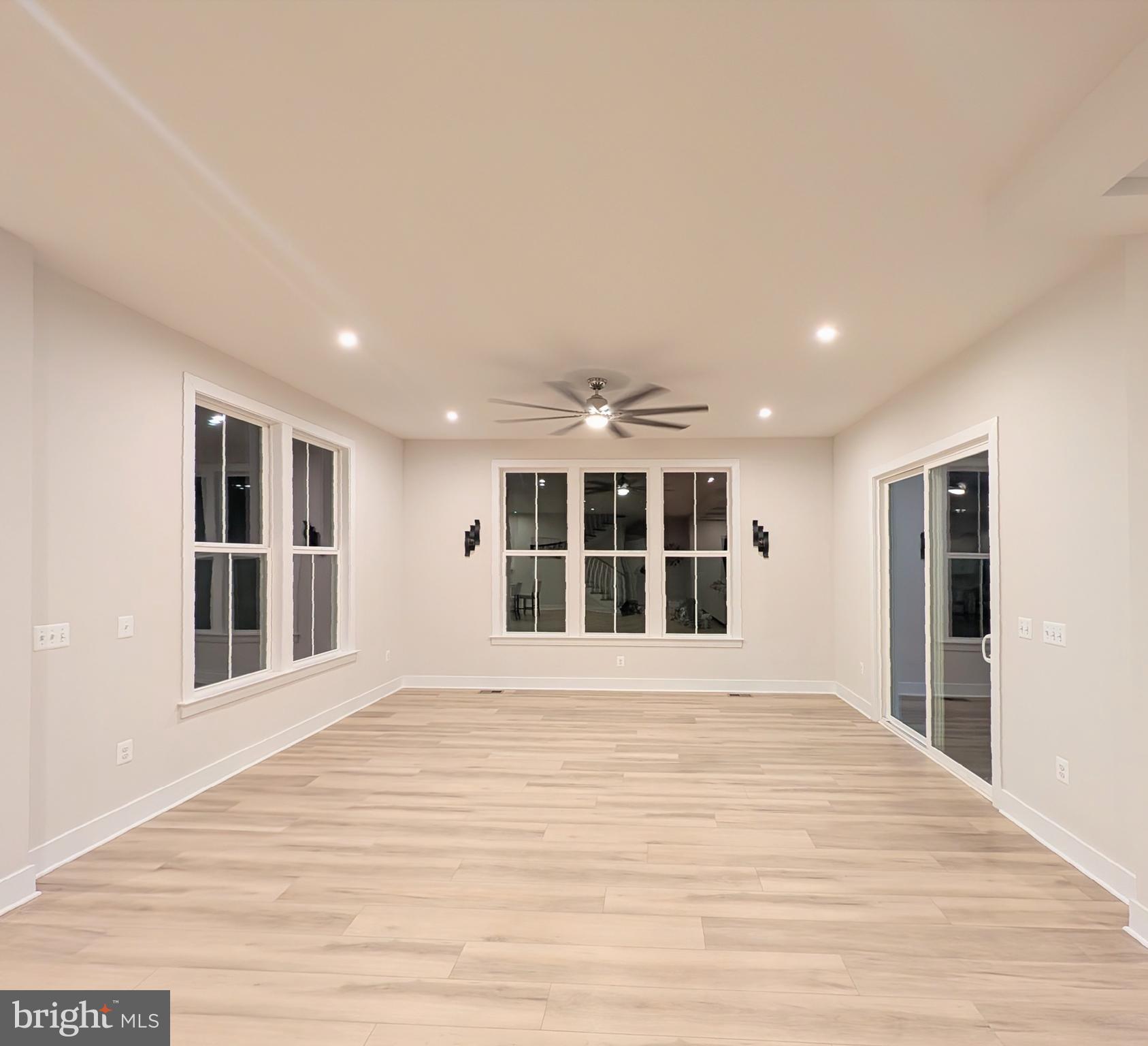 THE RESERVE AT HOLLY SPRINGS - Residential