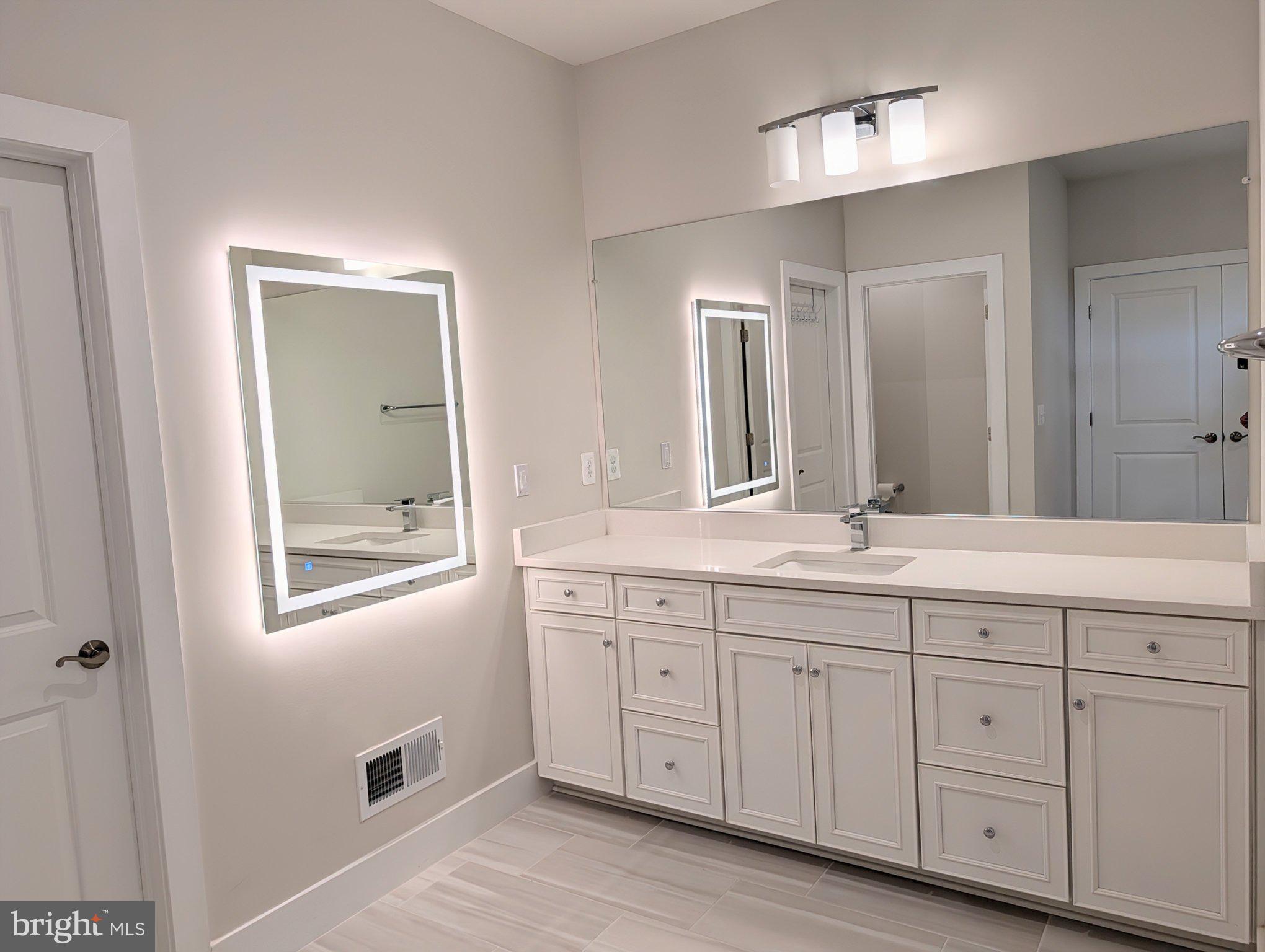 THE RESERVE AT HOLLY SPRINGS - Residential