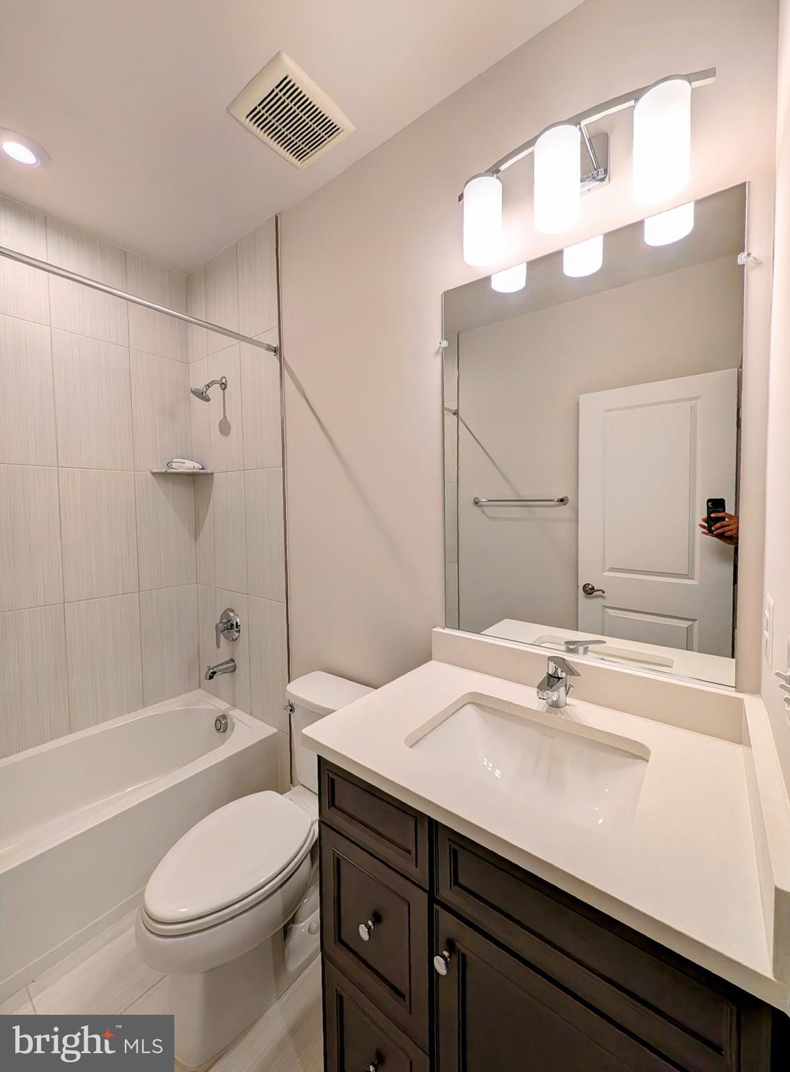 THE RESERVE AT HOLLY SPRINGS - Residential