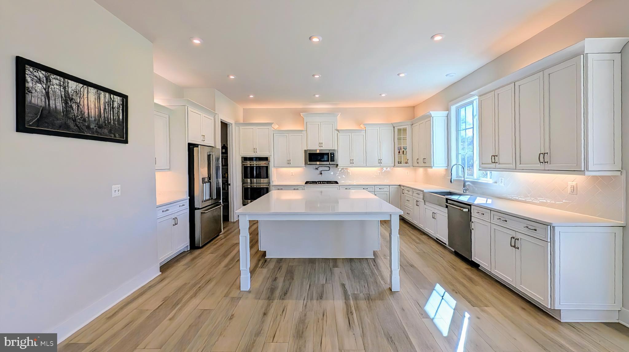 THE RESERVE AT HOLLY SPRINGS - Residential