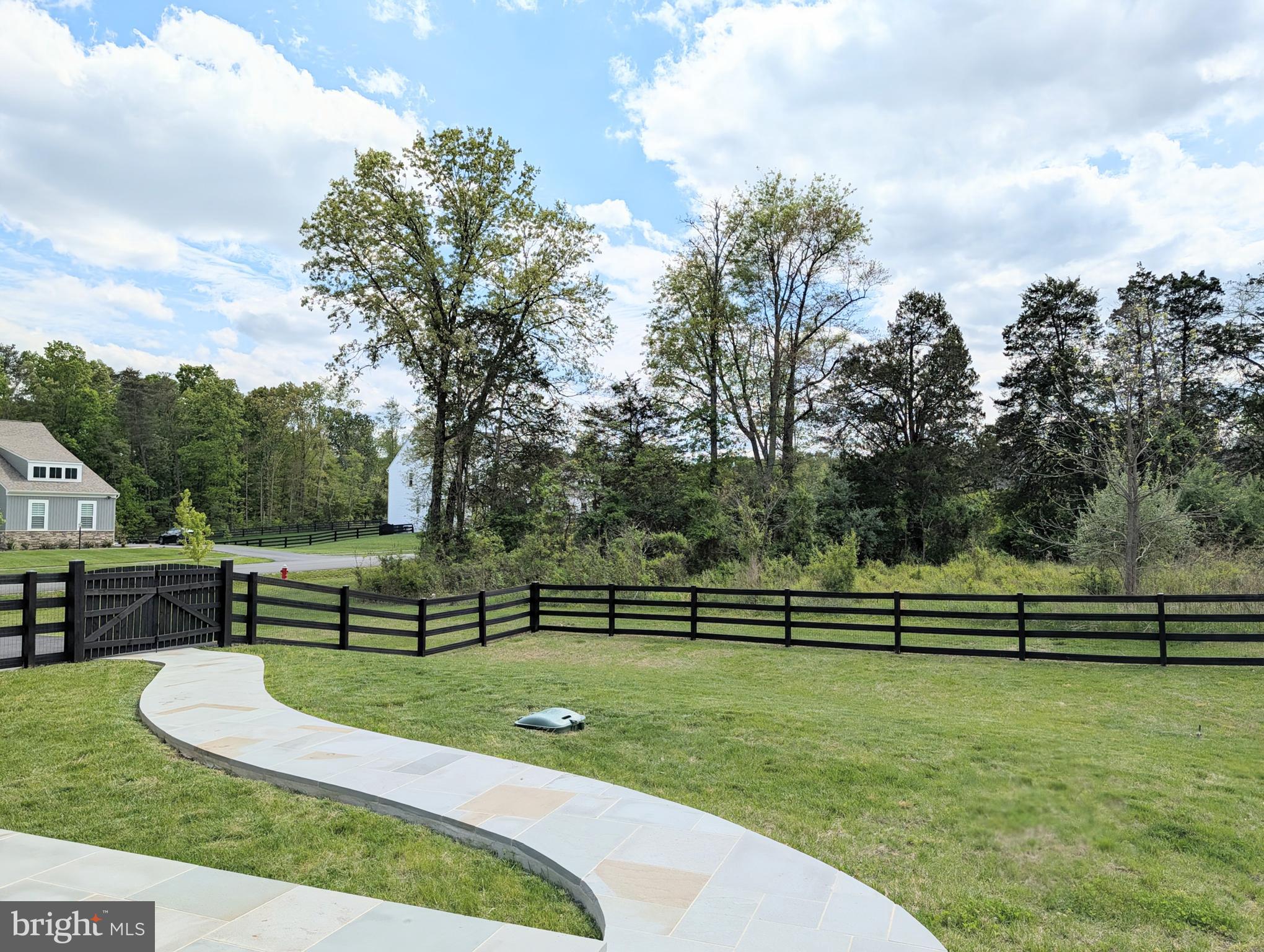 THE RESERVE AT HOLLY SPRINGS - Residential