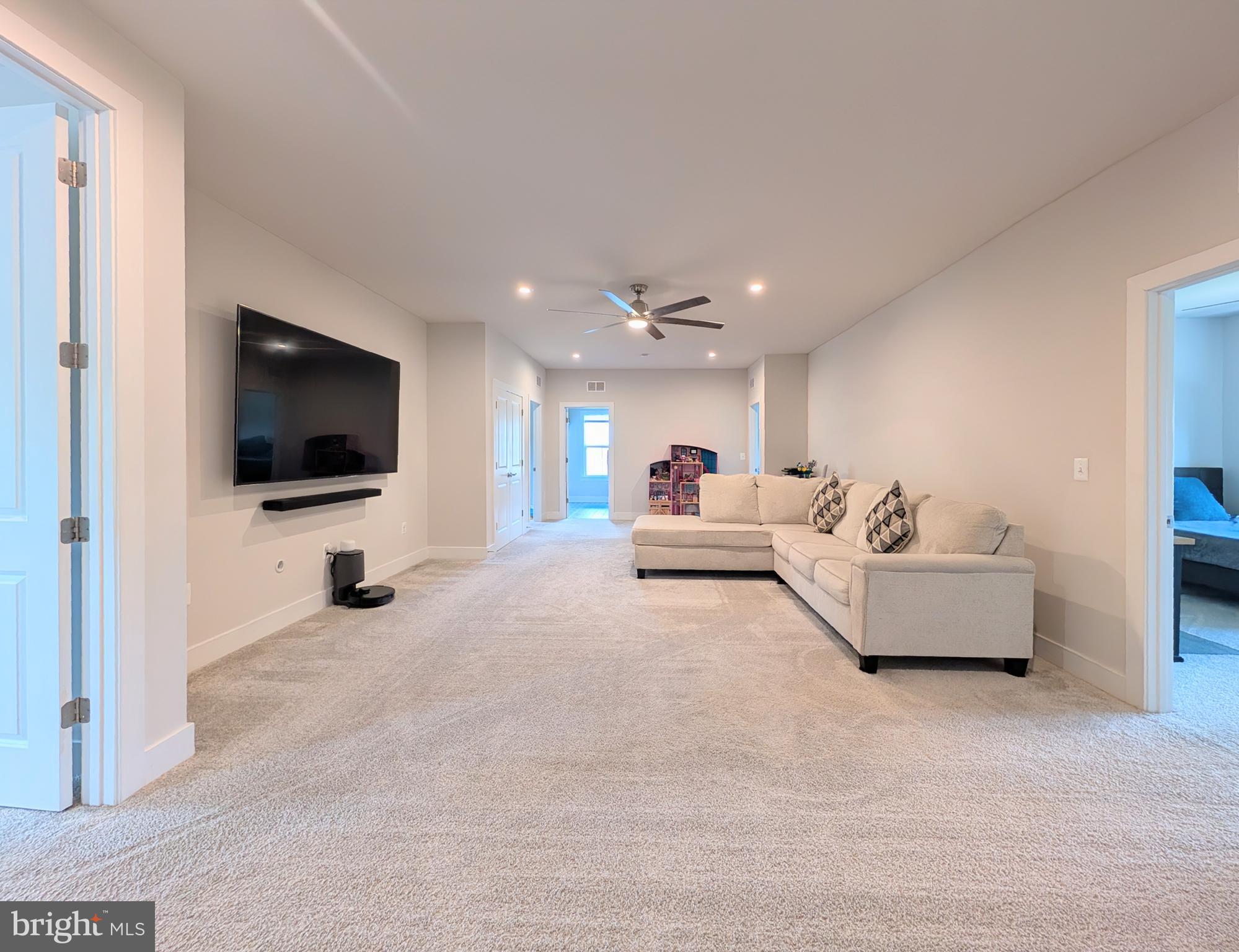 THE RESERVE AT HOLLY SPRINGS - Residential