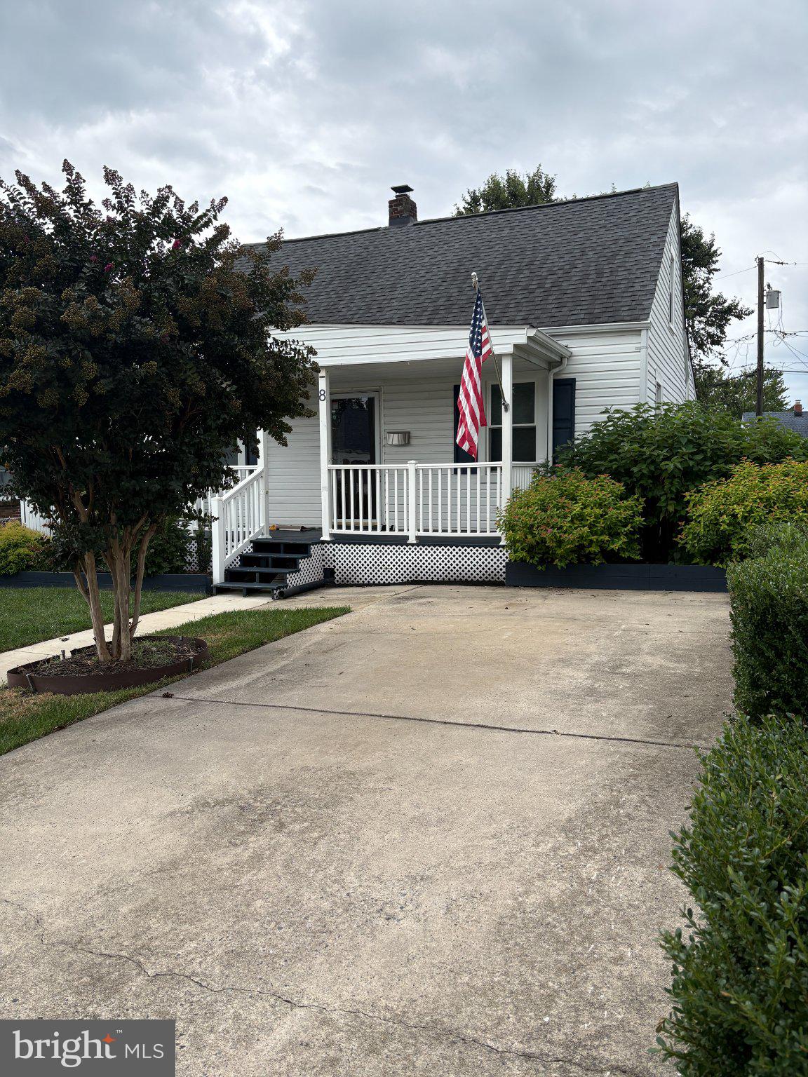 8 PLATEAU ROAD