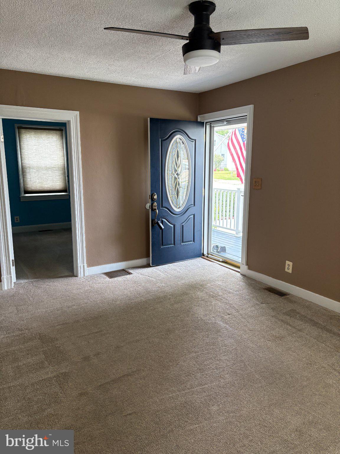 8 PLATEAU ROAD