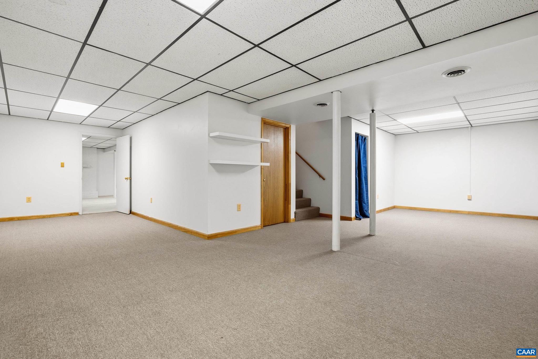 LAKE MONTICELLO - Residential