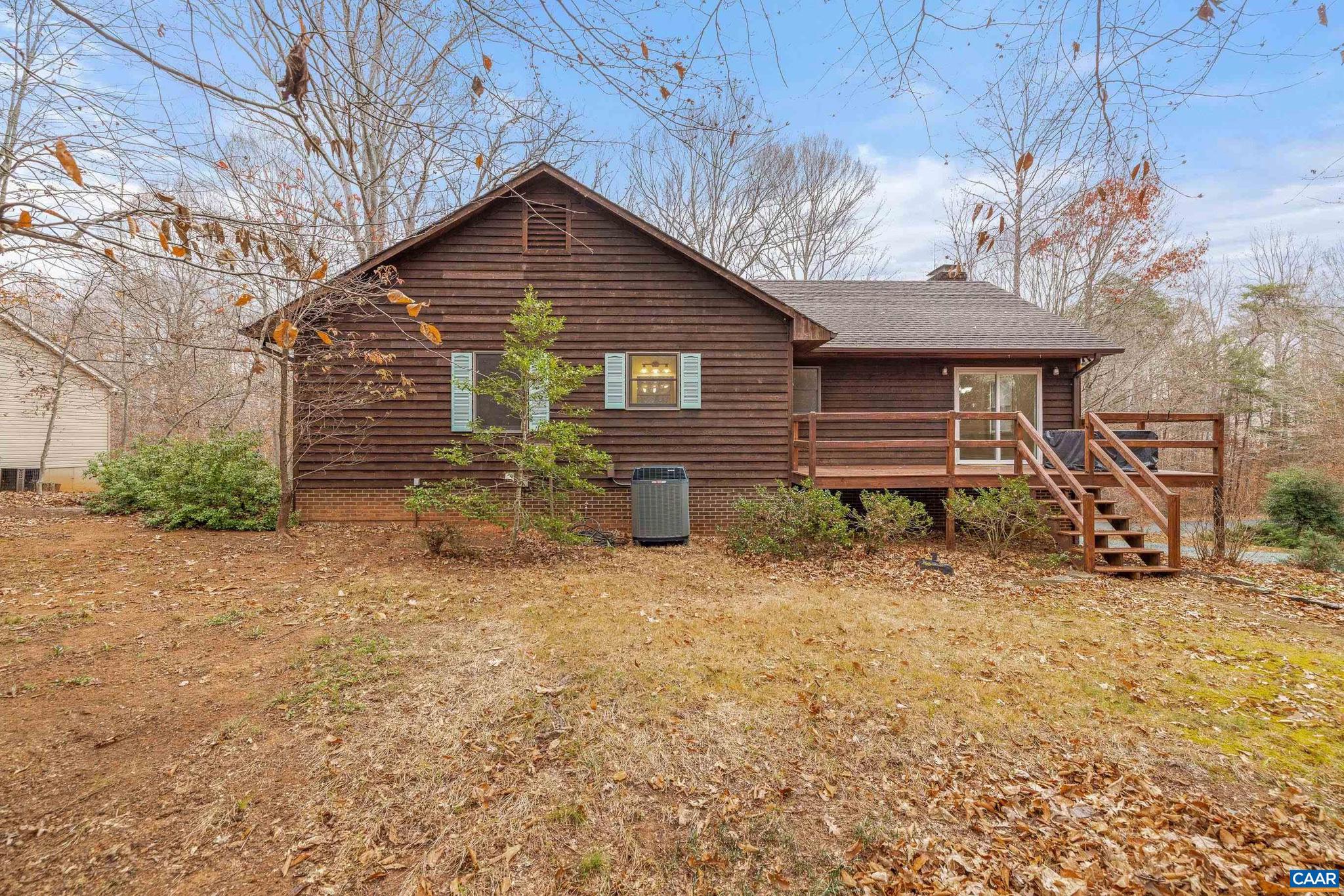 LAKE MONTICELLO - Residential