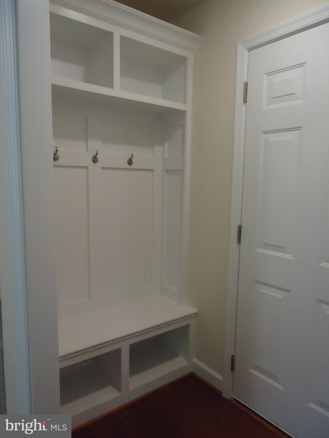 DABNEY WOODS - Residential Lease