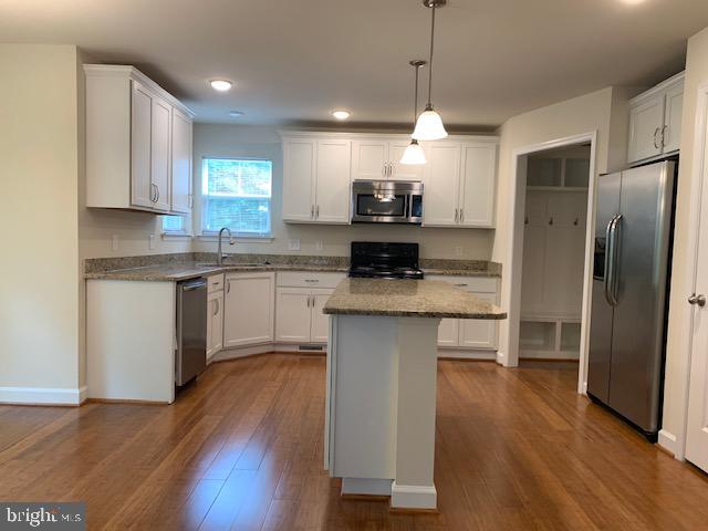 DABNEY WOODS - Residential Lease