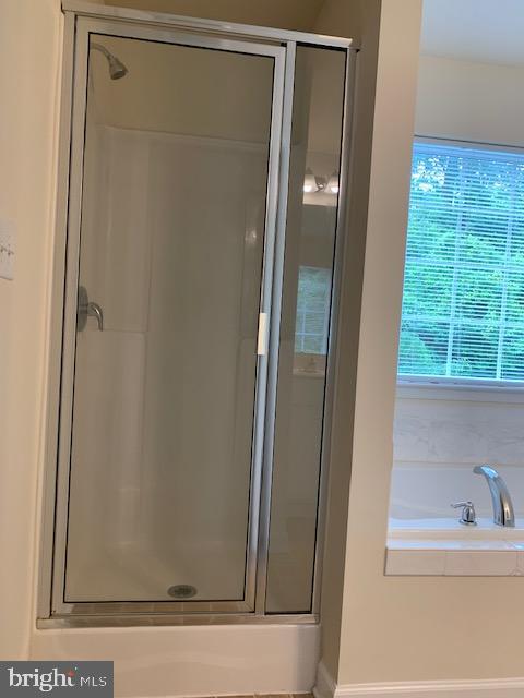 DABNEY WOODS - Residential Lease