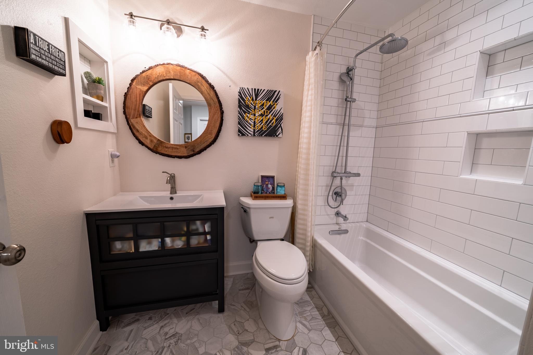 GATES OF FAIR LAKES - Residential