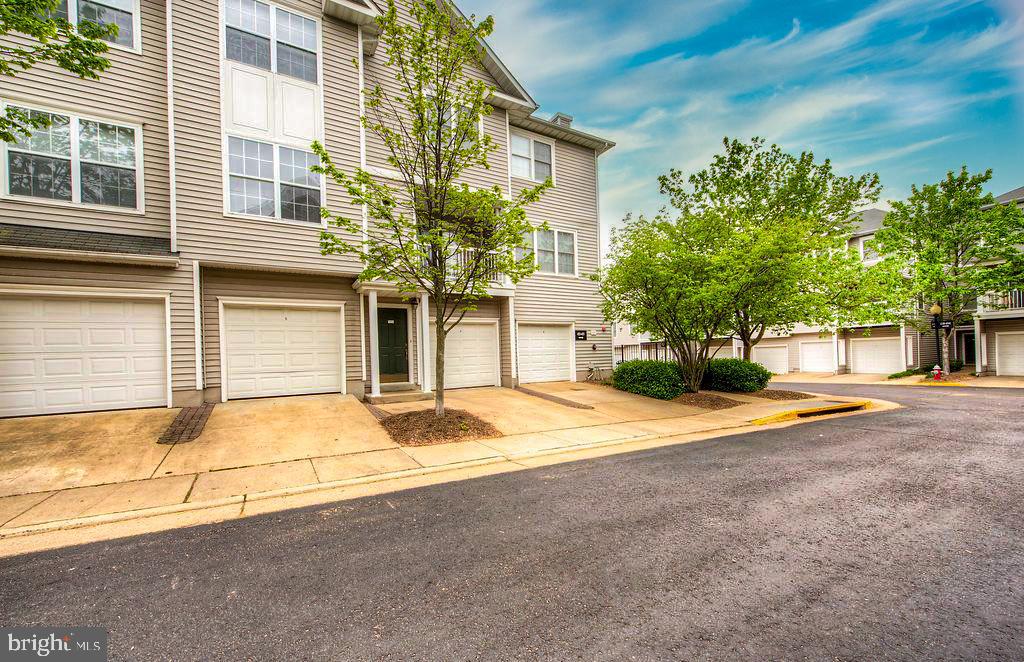 GATES OF FAIR LAKES - Residential