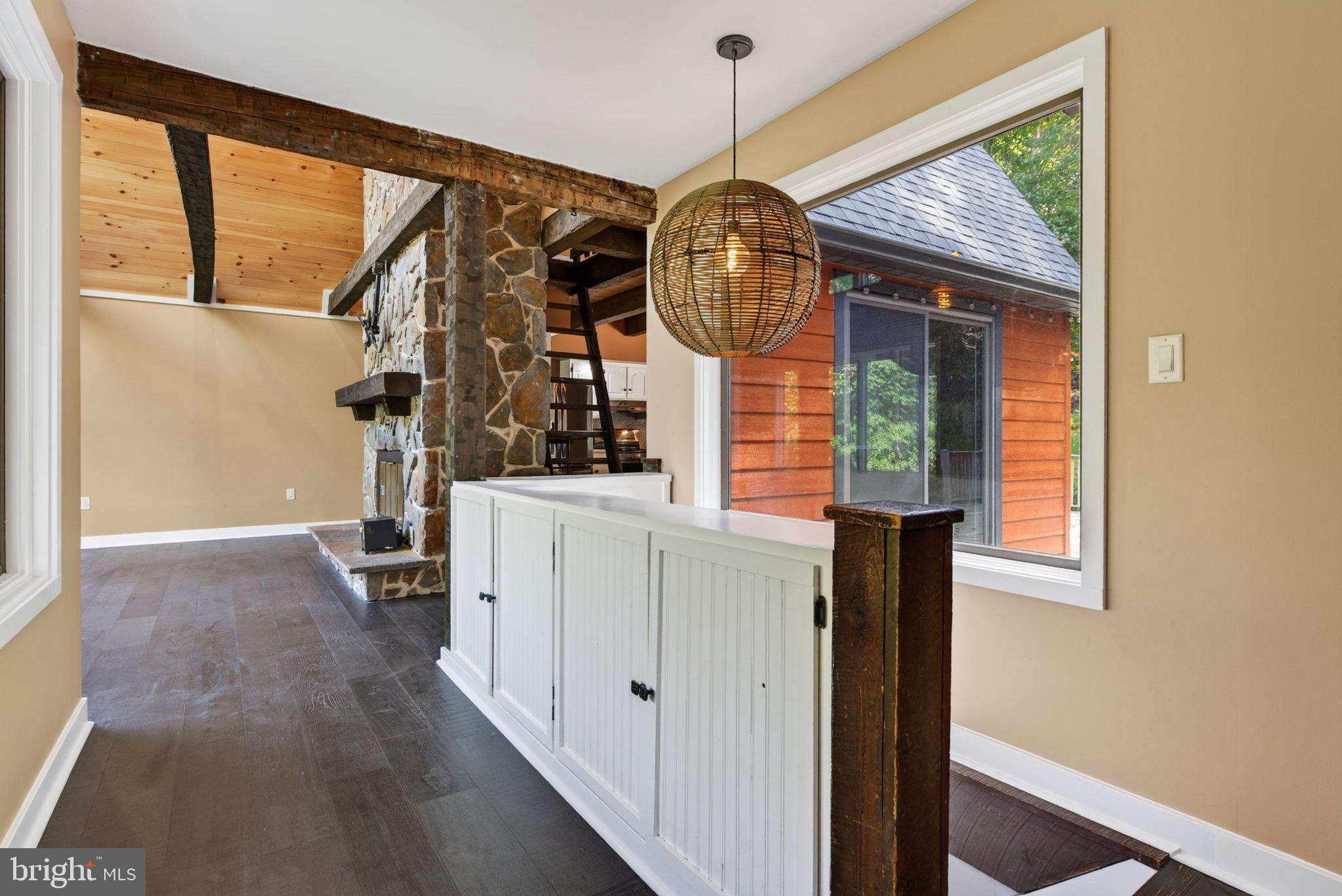 312 SPRING HILL LANE