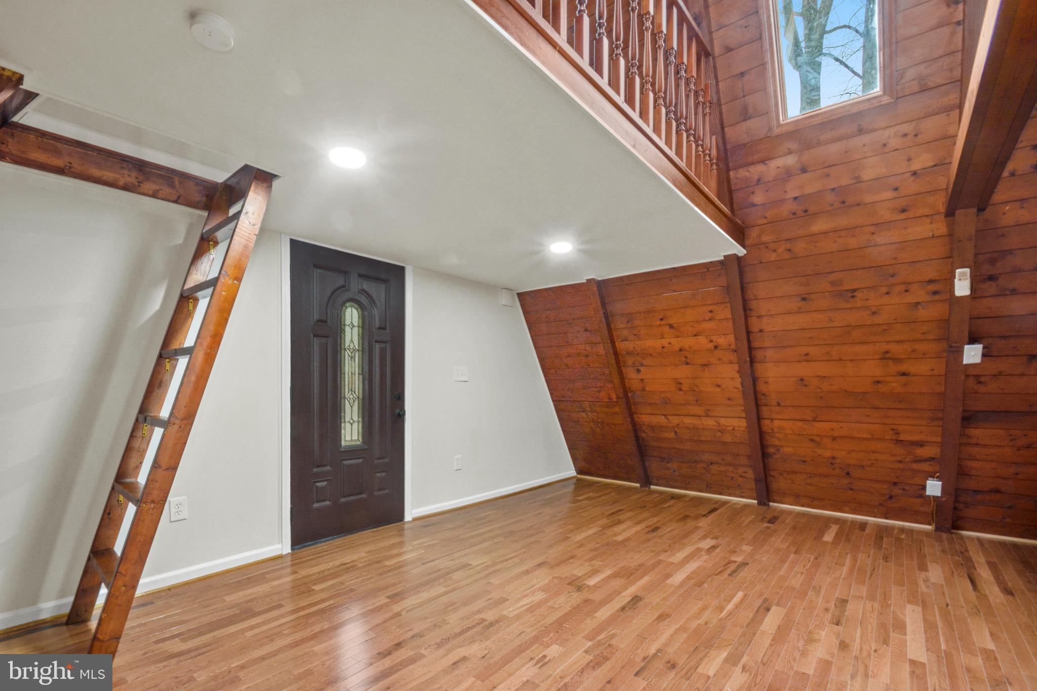 POINT O'WOODS - Residential