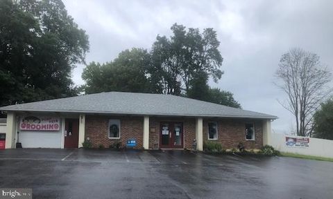 Photo of 1571 Horseshoe Pike, GLENMOORE, PA 19343 (MLS # PACT2071266)