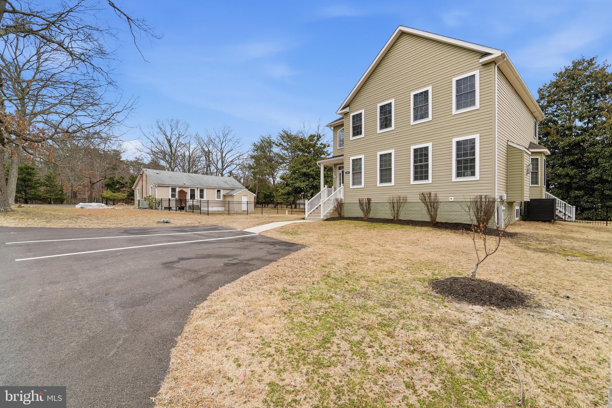 TEBBSTON ON THE MAGOTHY - Residential Lease