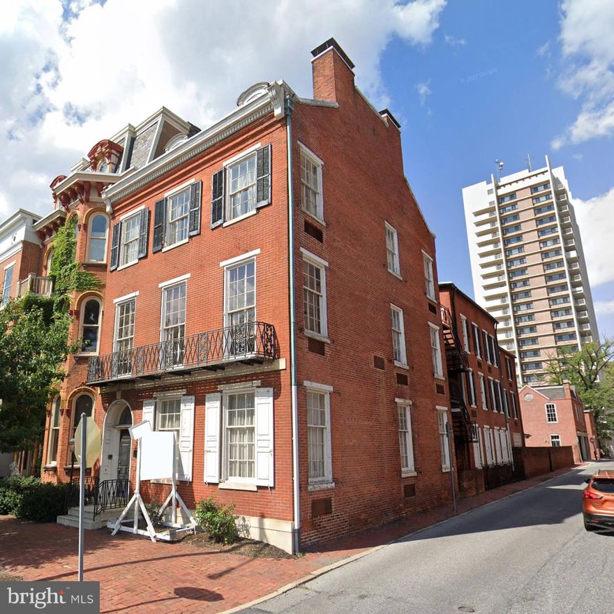 🔑 Investment Highlights – 315 N. Front St, Harrisburg, PA
8-Unit Apartment Building

(1) Three-Bedroom Unit

(2) Two-Bedroom Units

(5) One-Bedroom Units

Parking & Storage

7 Off-Street Parking Spaces

2-Car Garage

Location Advantages

Not in the flood plain

Exceptional river views

Directly across from City Island

Walkable to downtown, restaurants, and commuter routes

Recent Improvements

All roofs replaced

Interior renovations underway; some still need completion (value-add potential)

Financial Benefits

Over $200,000 in approved tax credits available to next owner

Consistent rental demand in a prime Harrisburg location