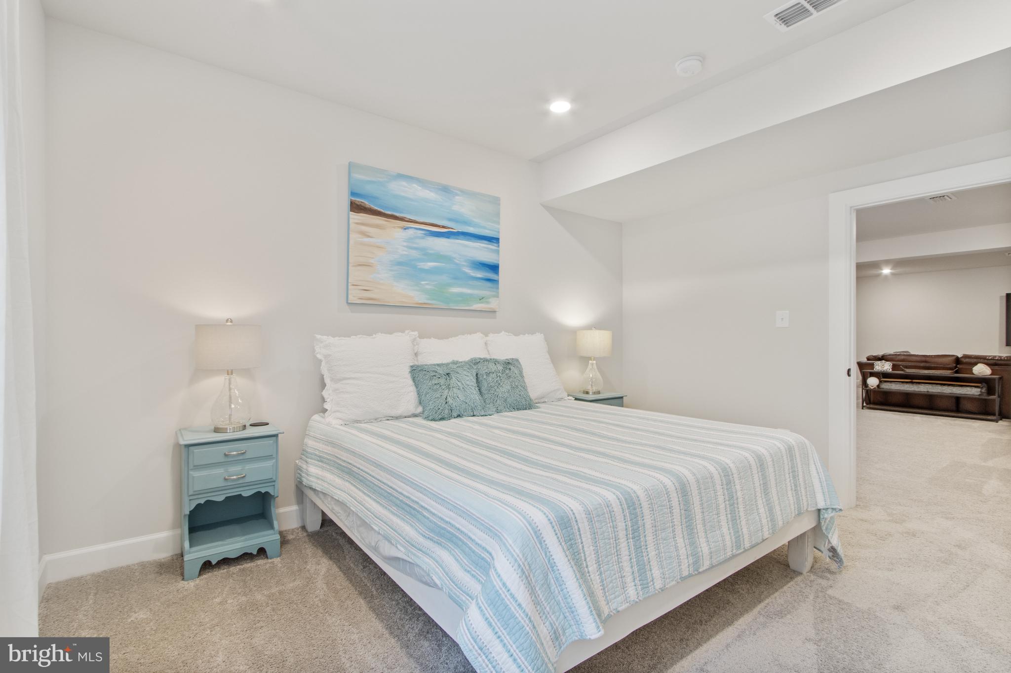 WELLESLEY AT HIDDEN MEADOWS - Residential