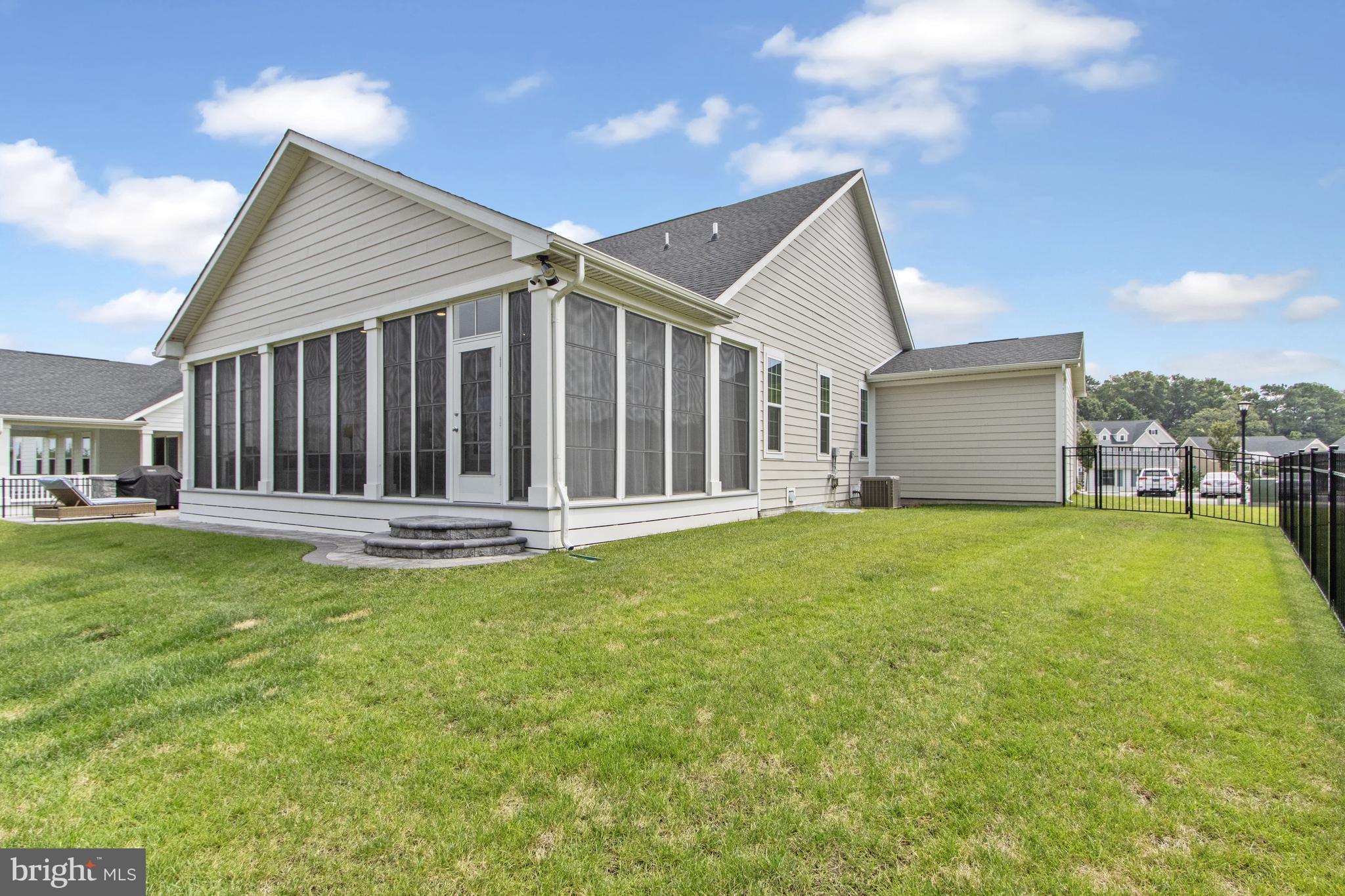 WELLESLEY AT HIDDEN MEADOWS - Residential