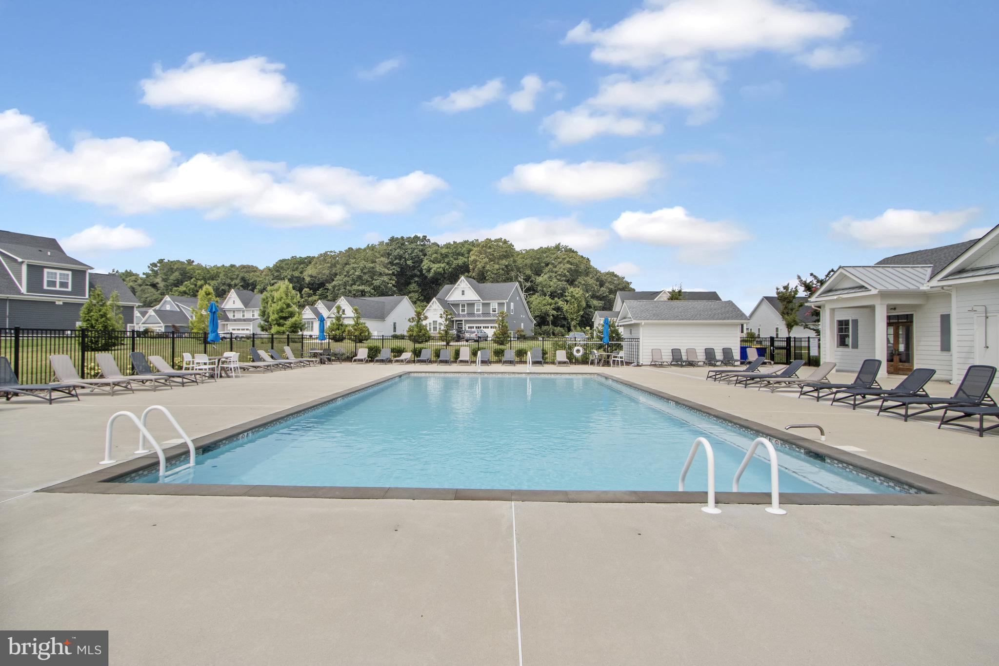 WELLESLEY AT HIDDEN MEADOWS - Residential