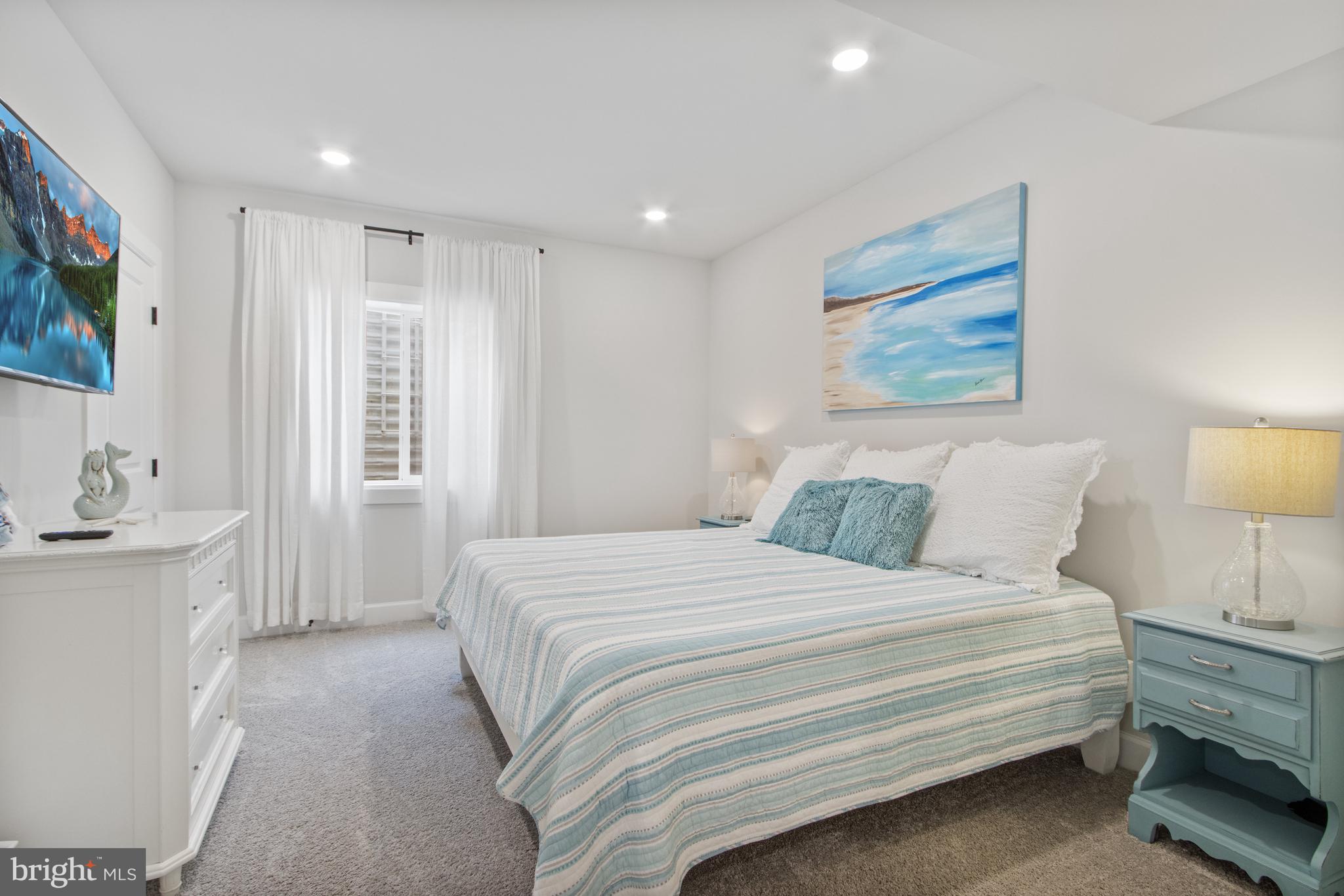 WELLESLEY AT HIDDEN MEADOWS - Residential