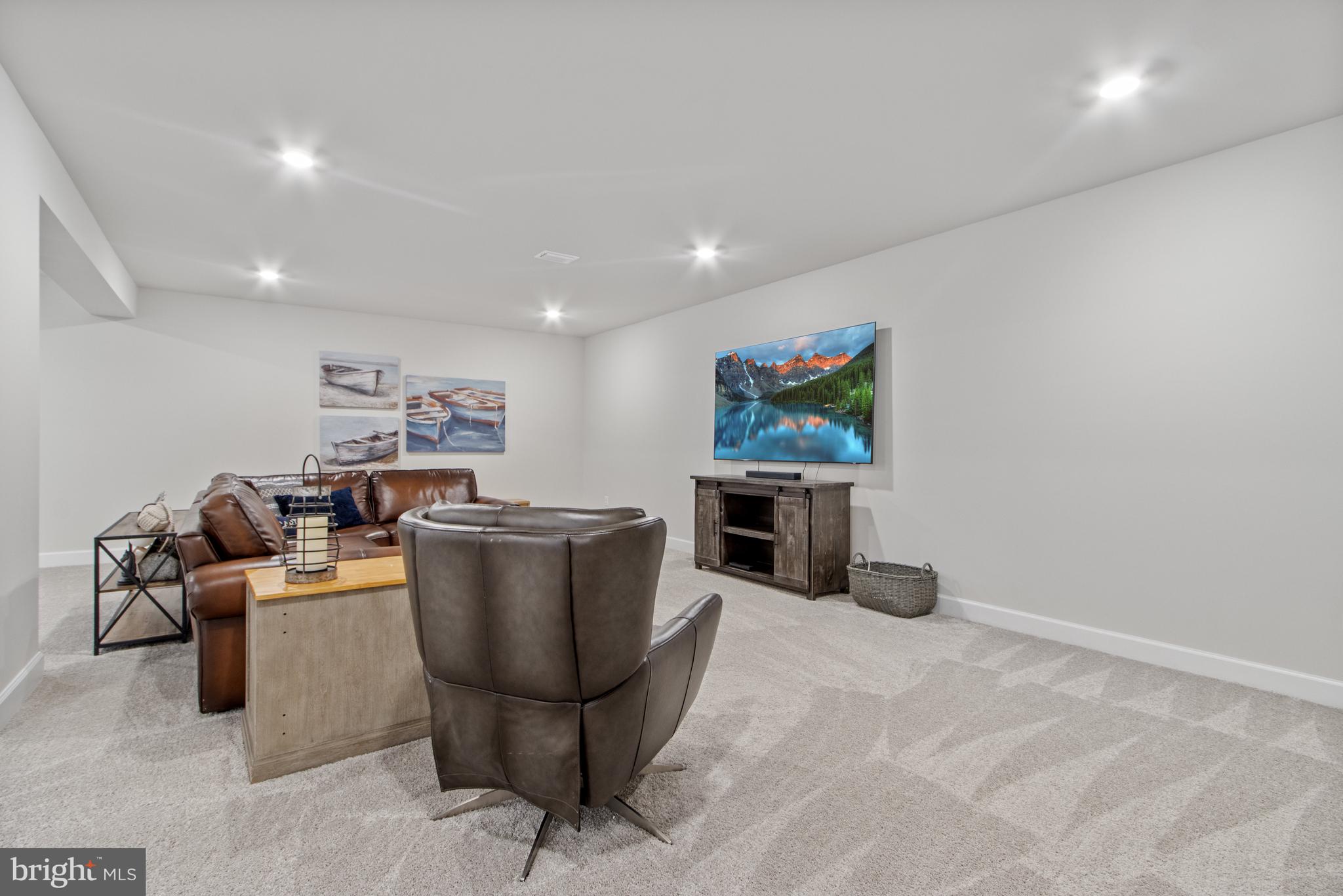 WELLESLEY AT HIDDEN MEADOWS - Residential