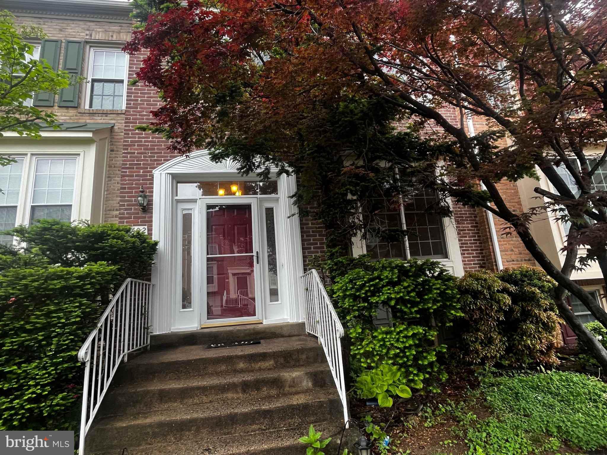 CENTRE RIDGE - Residential Lease