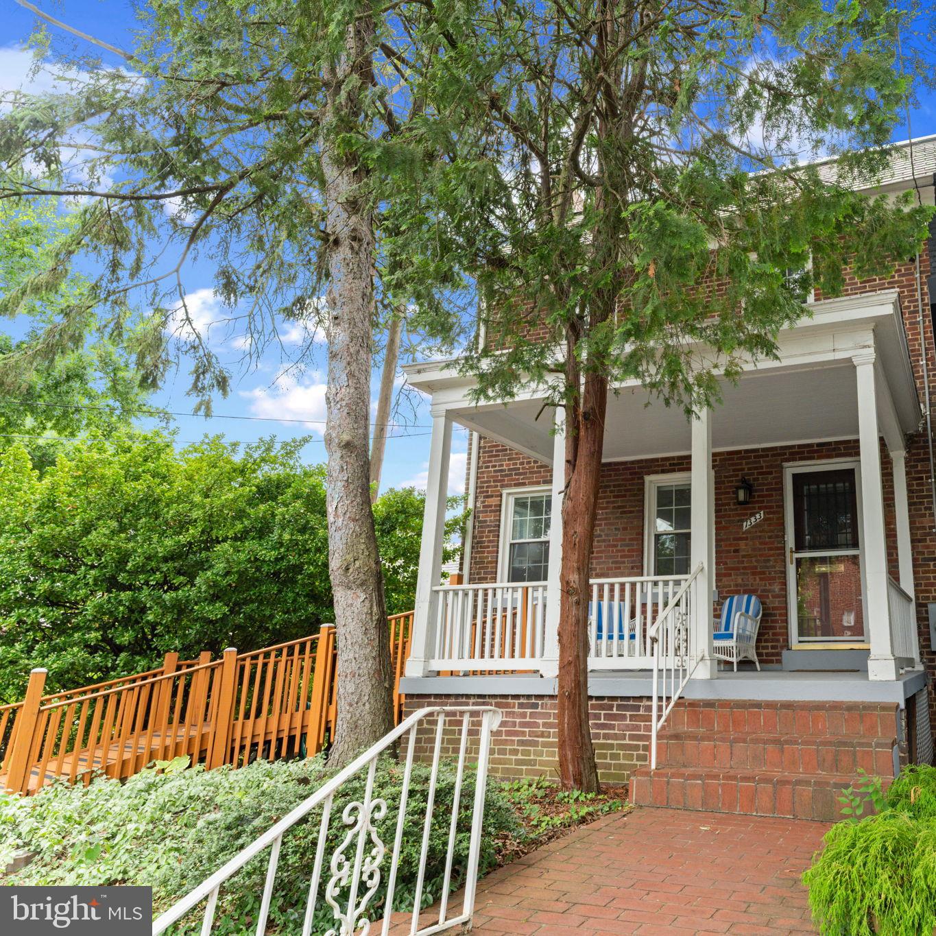 1333 VARNUM STREET NE