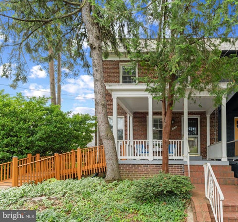 Photo of 1333 Varnum Street NE, WASHINGTON, DC 20017 (MLS # DCDC2268468)