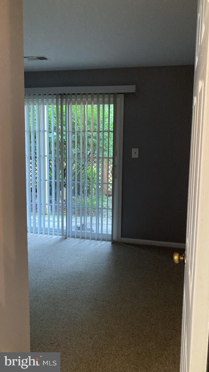 HAMPTON HOUSE - Residential Lease